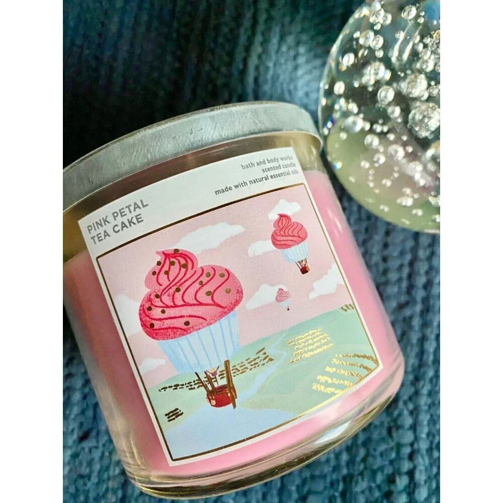 New Bath & Body Works 3-Wick Pink Petal Tea Cake Candle 14.5 oz - Great Gift!